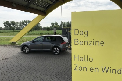Staatssecretaris: bijsturing EV-stimulering nu niet nodig