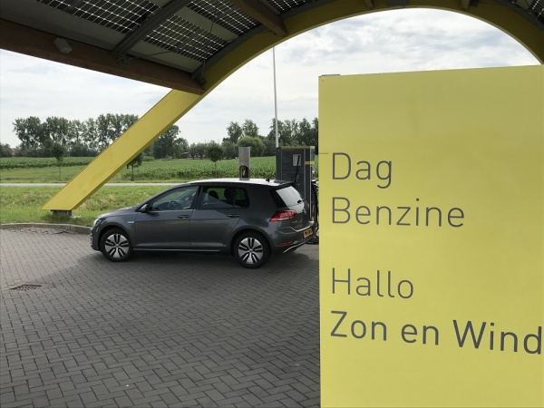 Staatssecretaris: bijsturing EV-stimulering nu niet nodig